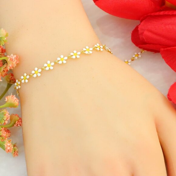 "New Beautiful Design Bracelet for Women/Girls, Gift, B702 - Picture 3 of 10